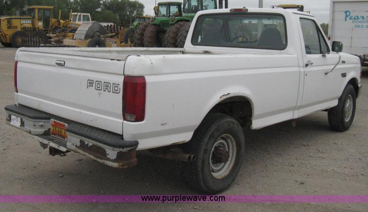 image for item B8149 1997 Ford F250 Heavy Duty pickup truck
