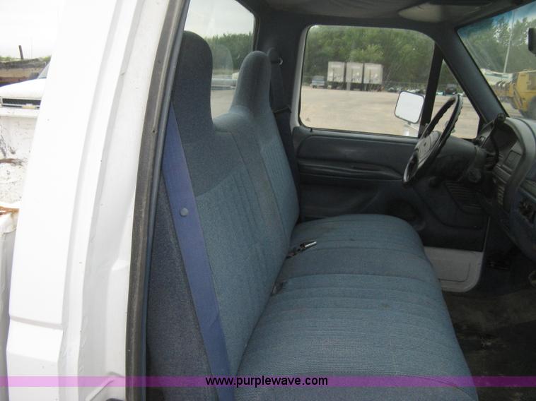 image for item B8149 1997 Ford F250 Heavy Duty pickup truck