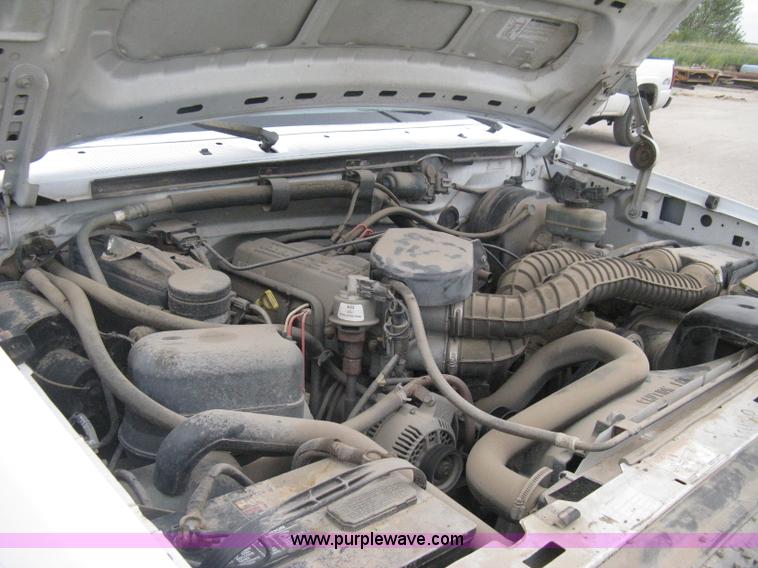 image for item B8149 1997 Ford F250 Heavy Duty pickup truck