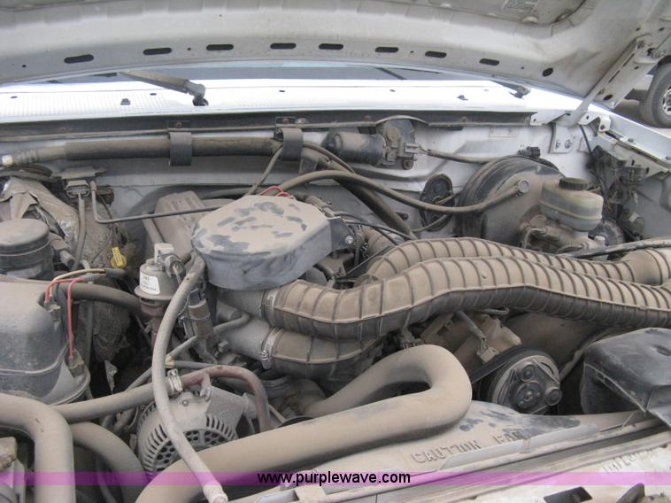 image for item B8149 1997 Ford F250 Heavy Duty pickup truck