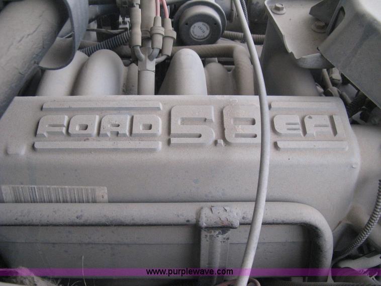 image for item B8149 1997 Ford F250 Heavy Duty pickup truck