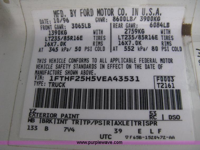 image for item B8149 1997 Ford F250 Heavy Duty pickup truck