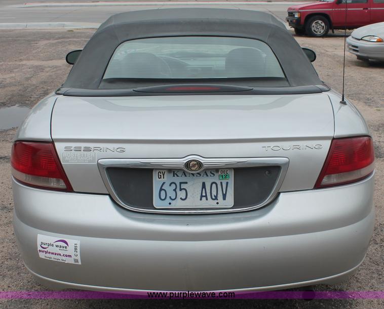 image for item C2851 2005 Chrysler Sebring Touring convertible