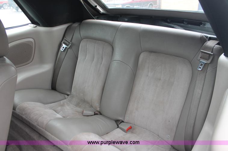 image for item C2851 2005 Chrysler Sebring Touring convertible