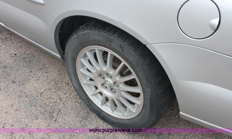 image for item C2851 2005 Chrysler Sebring Touring convertible