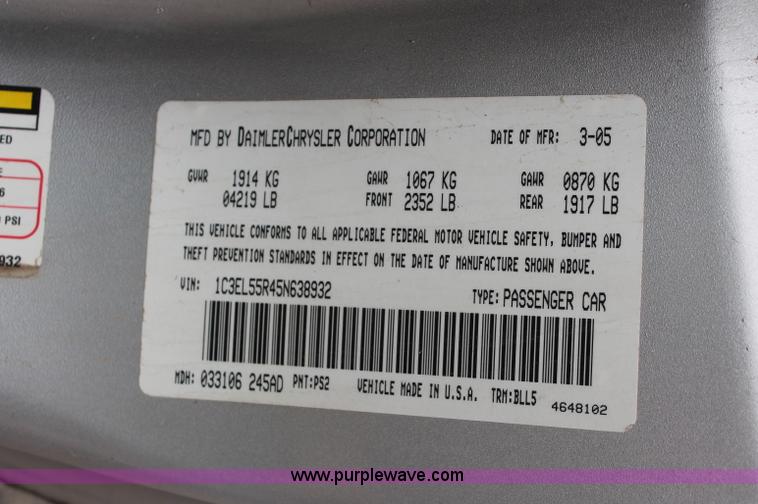 image for item C2851 2005 Chrysler Sebring Touring convertible