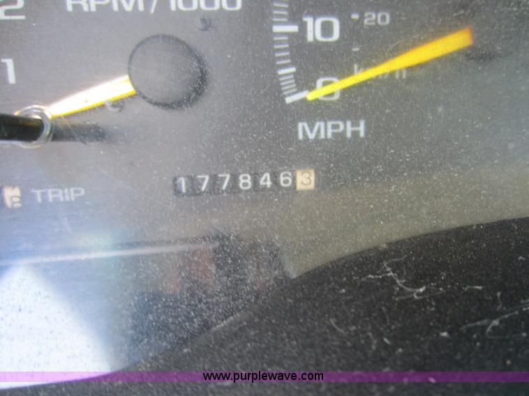 image for item D5600 1999 Chevrolet flatbed pickup truck