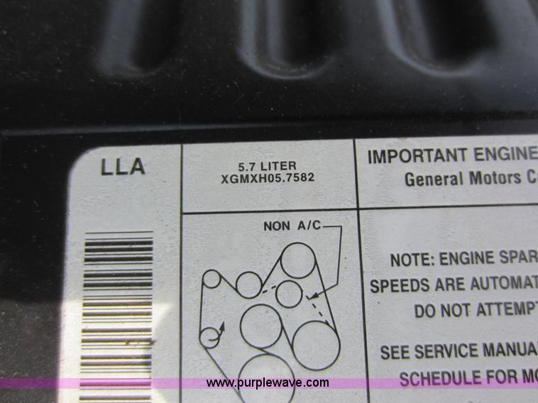 image for item D5600 1999 Chevrolet flatbed pickup truck