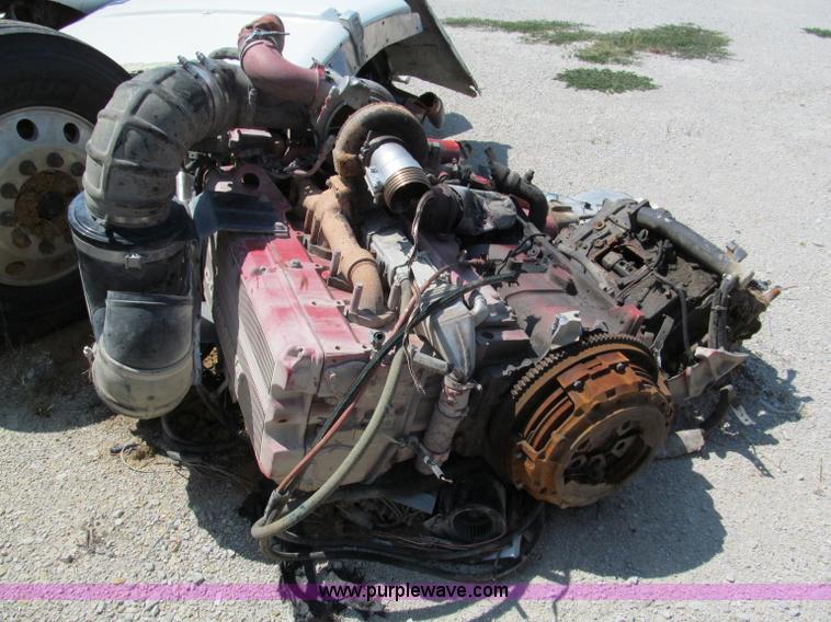 image for item E2095 2007 Kenworth T800 semi truck