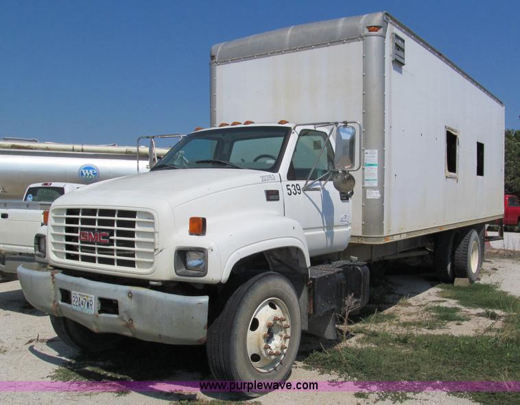 image for item E2101 1999 GMC C6500 box truck