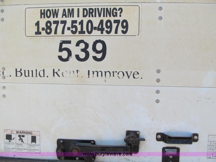 image for item E2101 1999 GMC C6500 box truck