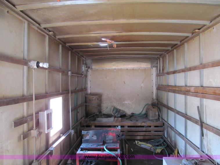 image for item E2101 1999 GMC C6500 box truck