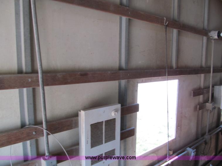 image for item E2101 1999 GMC C6500 box truck