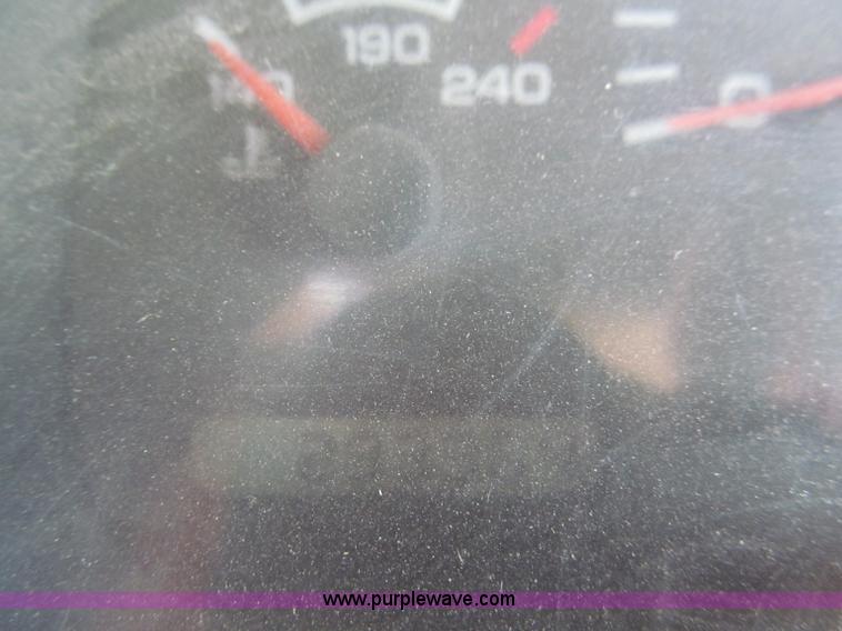 image for item E2102 1998 Dodge Ram 3500 Laramie SLT flatbed pickup truck