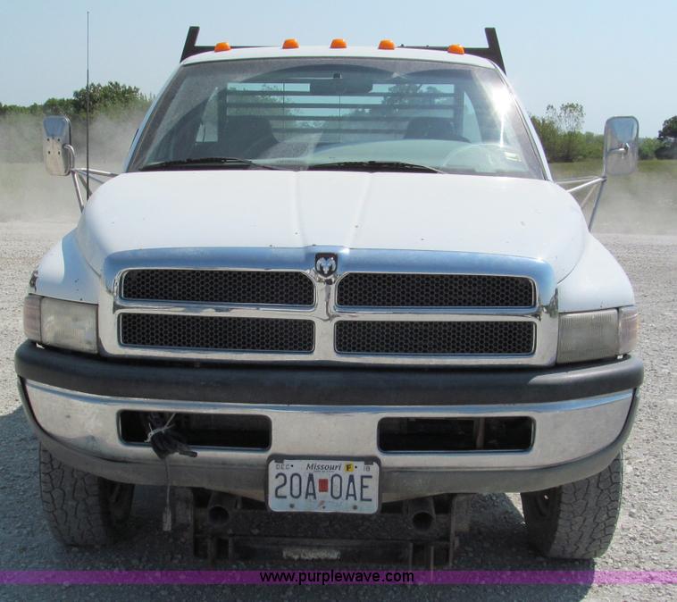 image for item E2105 1998 Dodge Ram 3500 flatbed pickup truck