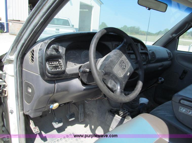 image for item E2105 1998 Dodge Ram 3500 flatbed pickup truck