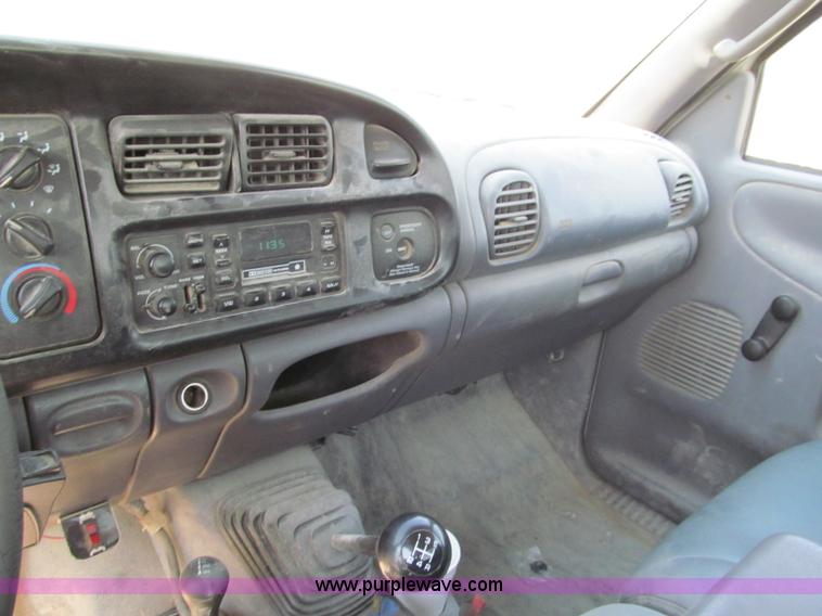 image for item E2105 1998 Dodge Ram 3500 flatbed pickup truck