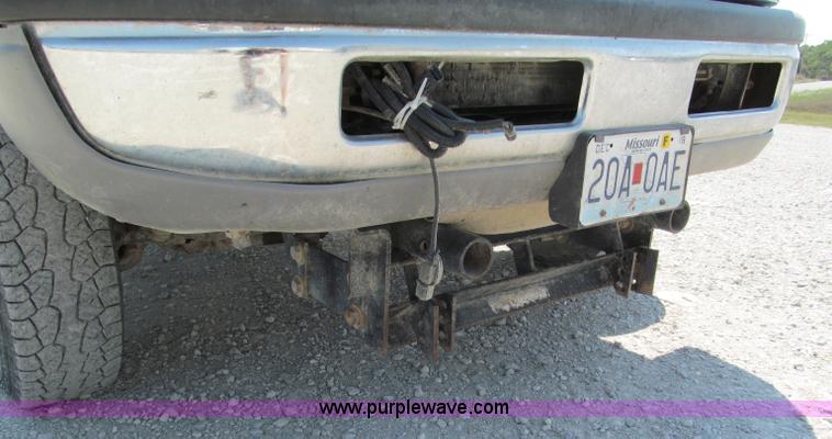 image for item E2105 1998 Dodge Ram 3500 flatbed pickup truck