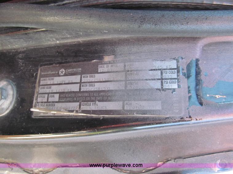 image for item E2141 1988 Dodge Ram D150 pickup truck