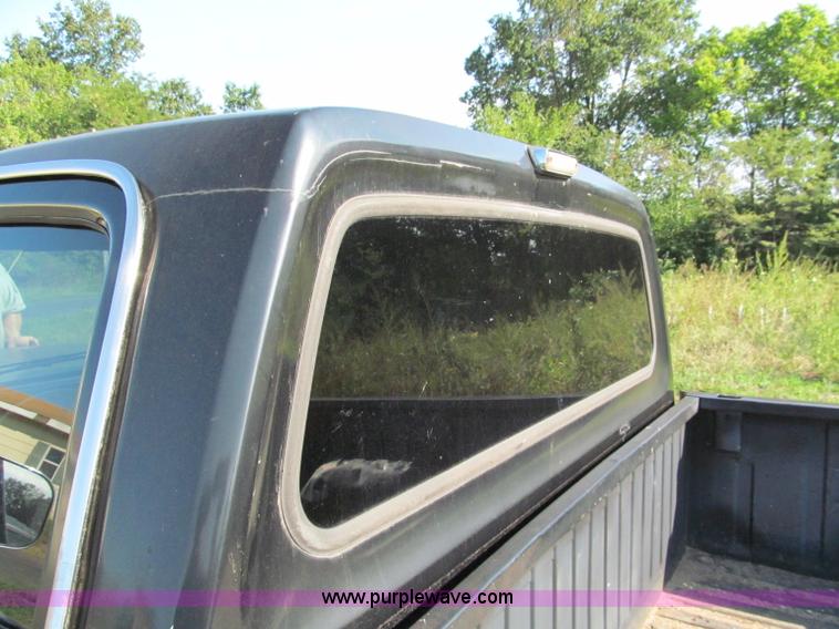 image for item E2141 1988 Dodge Ram D150 pickup truck