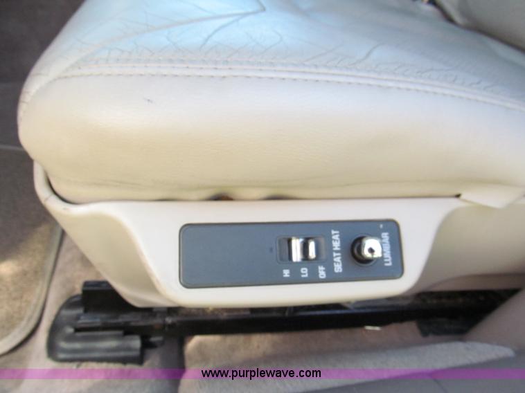 image for item E2157 1998 Cadillac DeVille Concours