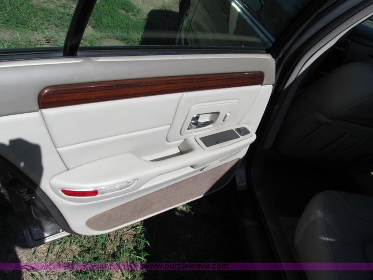 image for item E2157 1998 Cadillac DeVille Concours