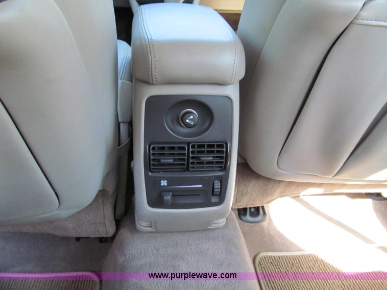 image for item E2157 1998 Cadillac DeVille Concours