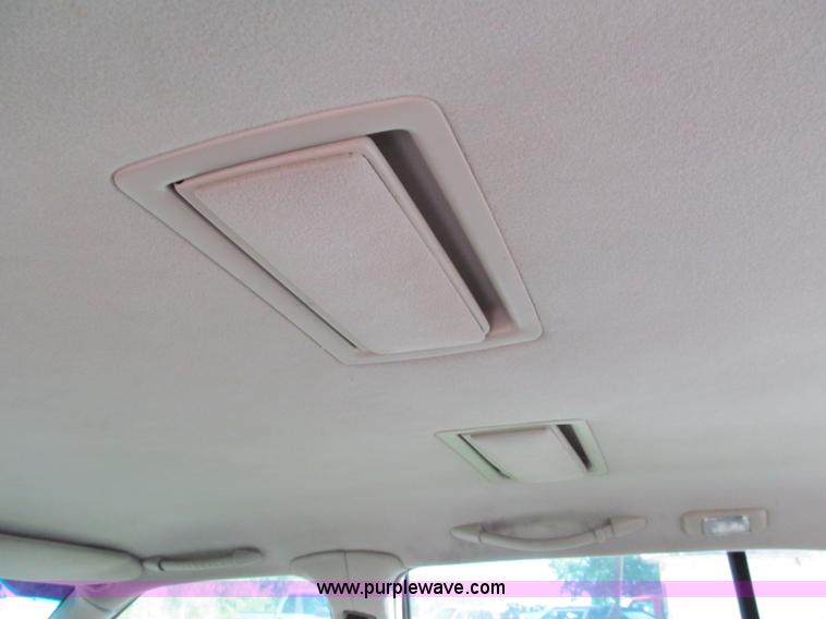 image for item E2157 1998 Cadillac DeVille Concours