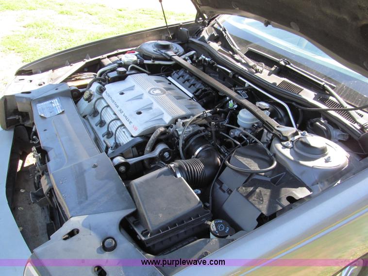 image for item E2157 1998 Cadillac DeVille Concours