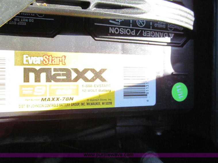 image for item E2157 1998 Cadillac DeVille Concours