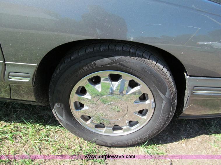 image for item E2157 1998 Cadillac DeVille Concours