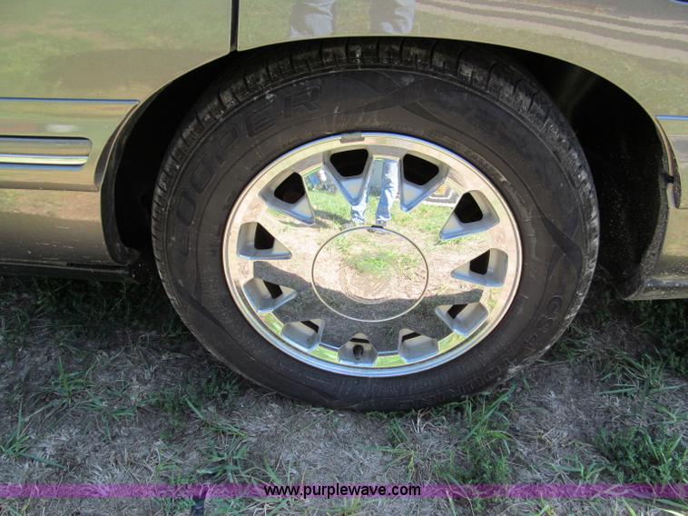 image for item E2157 1998 Cadillac DeVille Concours