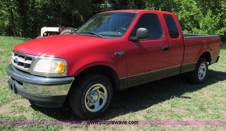 image for item E2158 1997 Ford F150 XL SuperCab pickup truck