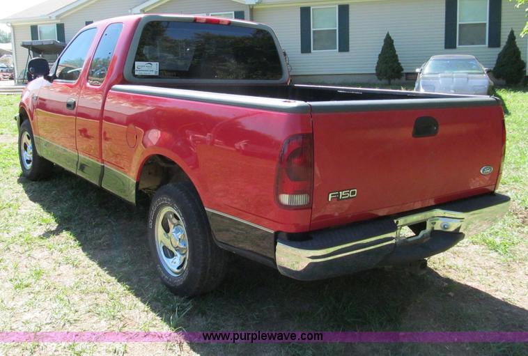 image for item E2158 1997 Ford F150 XL SuperCab pickup truck