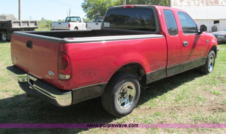 image for item E2158 1997 Ford F150 XL SuperCab pickup truck