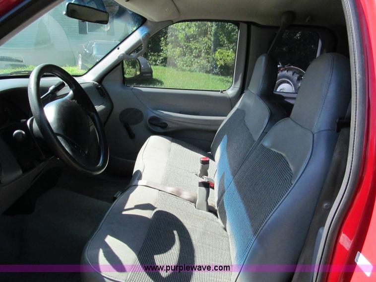 image for item E2158 1997 Ford F150 XL SuperCab pickup truck