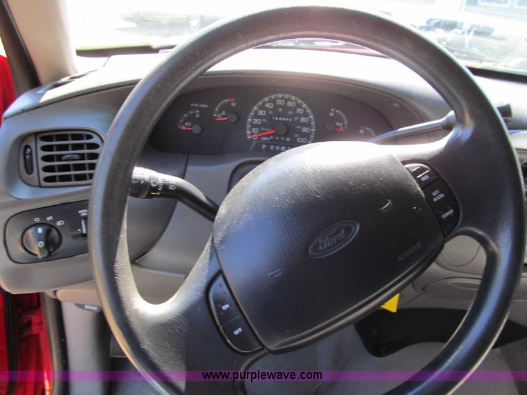 image for item E2158 1997 Ford F150 XL SuperCab pickup truck