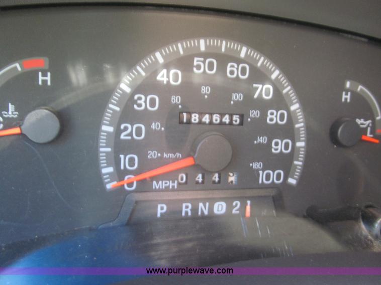 image for item E2158 1997 Ford F150 XL SuperCab pickup truck