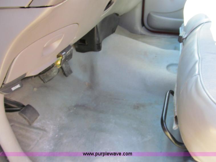 image for item E2158 1997 Ford F150 XL SuperCab pickup truck