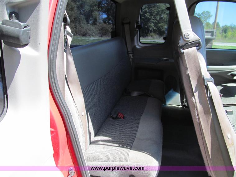 image for item E2158 1997 Ford F150 XL SuperCab pickup truck