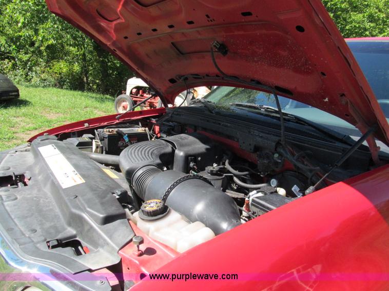 image for item E2158 1997 Ford F150 XL SuperCab pickup truck