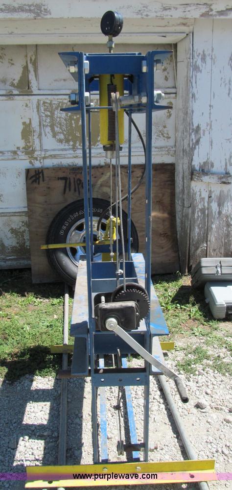 image for item E2169 Cummins 50 ton shop press