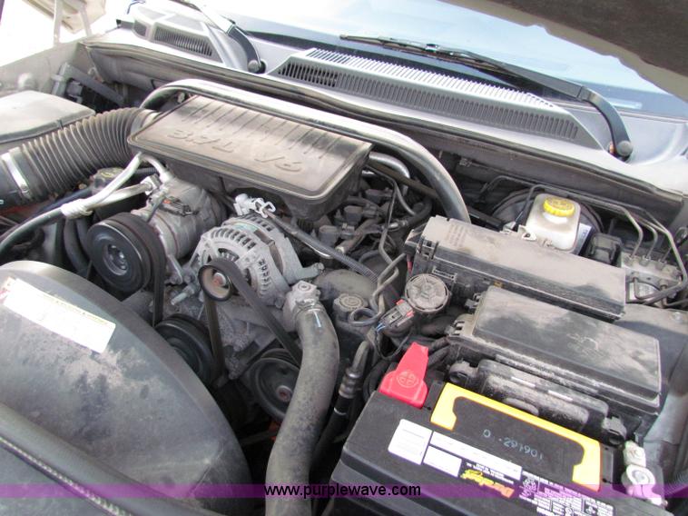 image for item E8030 2007 Jeep Commander Sport SUV