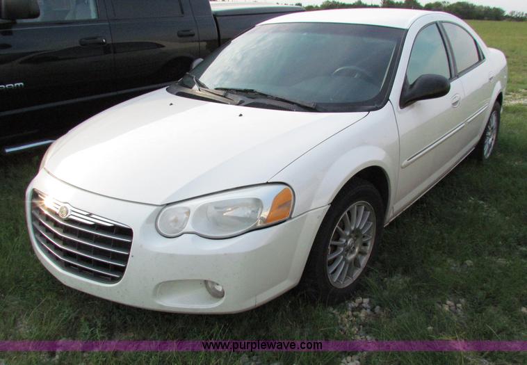 image for item E8031 2004 Chrysler Sebring LXi