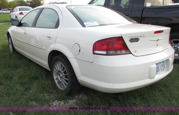 image for item E8031 2004 Chrysler Sebring LXi