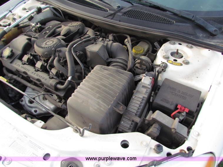 image for item E8031 2004 Chrysler Sebring LXi