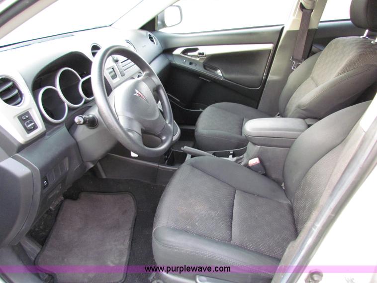 image for item E8033 2009 Pontiac Vibe