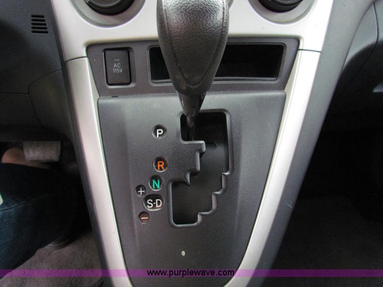 image for item E8033 2009 Pontiac Vibe