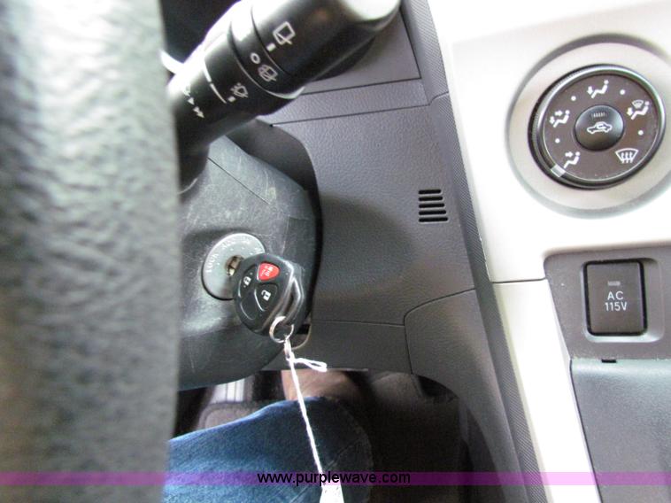 image for item E8033 2009 Pontiac Vibe