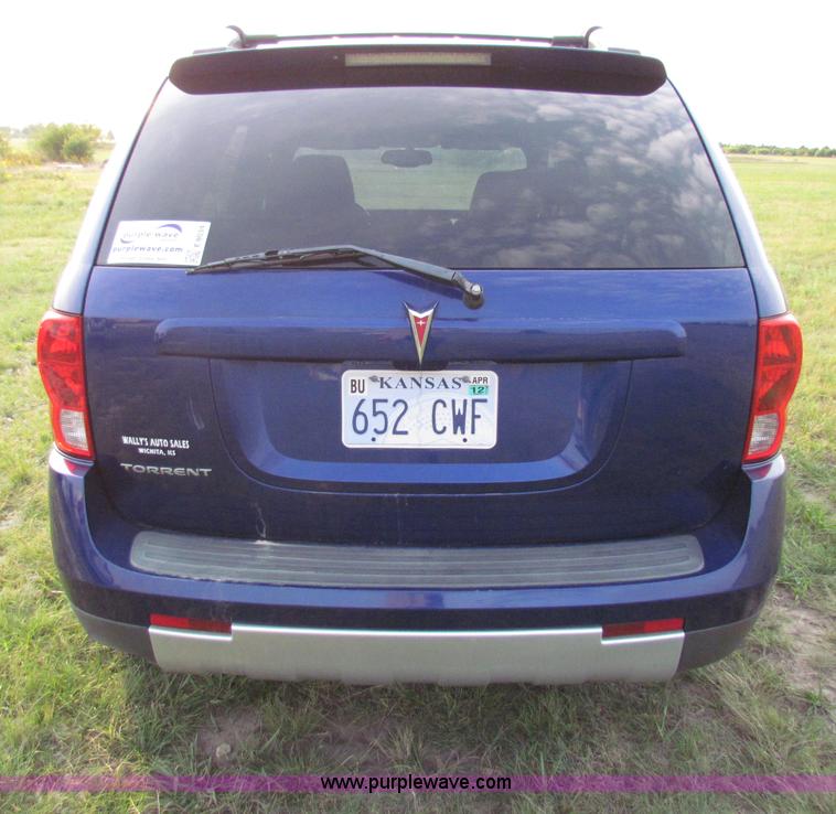 image for item E8034 2006 Pontiac Torrent SUV